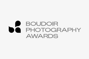 Doe mee aan Boudoir Photography Awards - Win geweldige prijzen Pixpa Thema