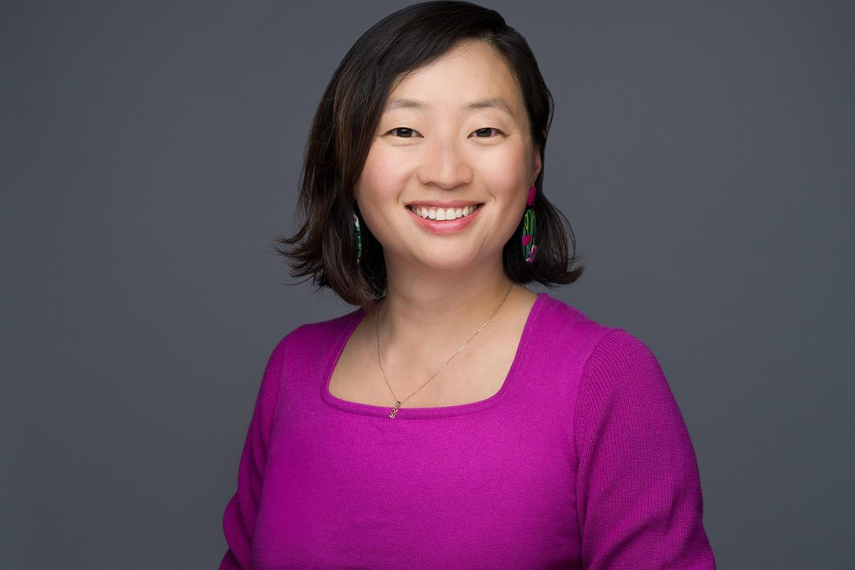 Keren Tang Edmonton Headshot for LinkedIn
